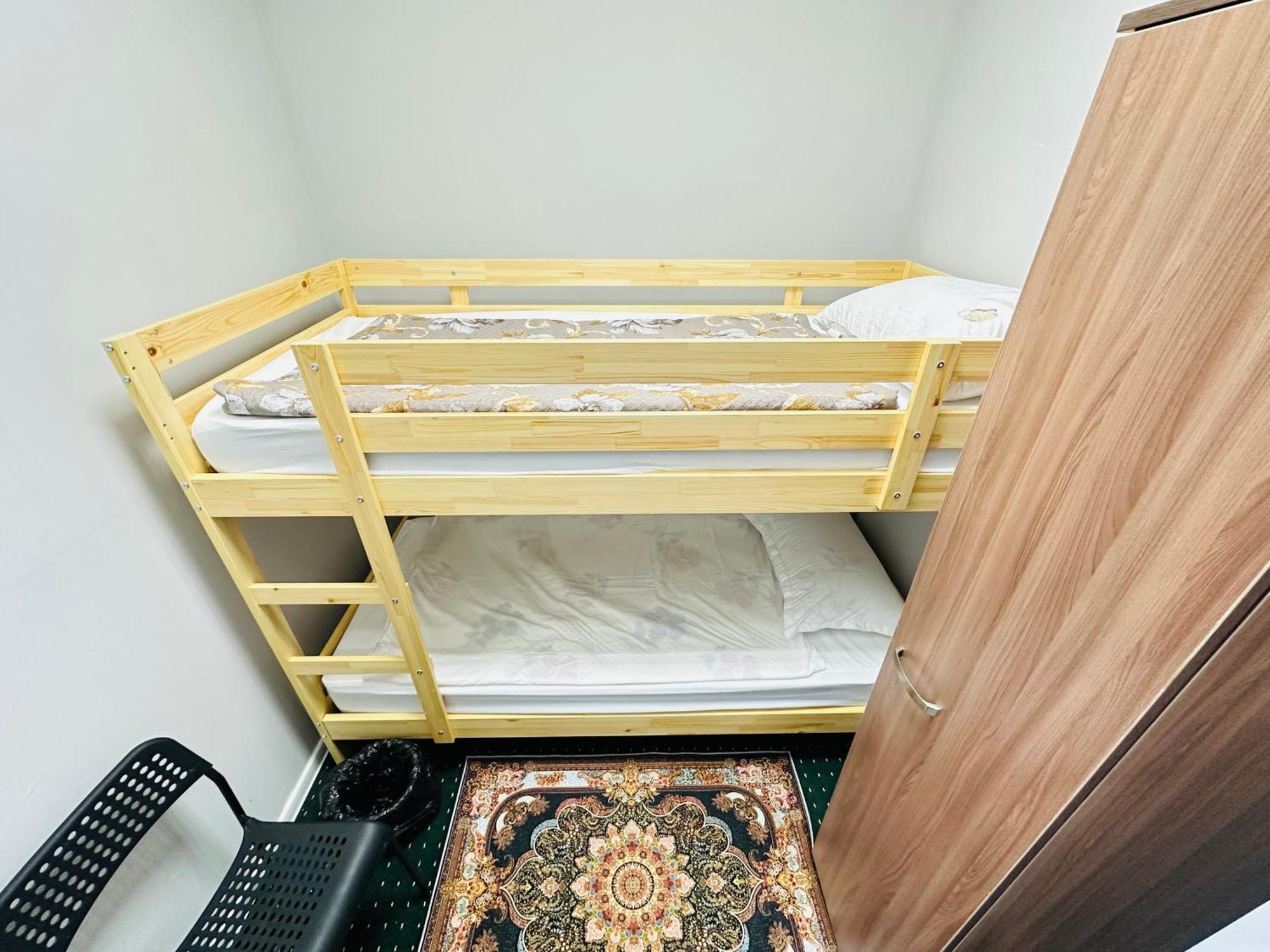 Center Capsule Hotel Ałma Ata Zewnętrze zdjęcie